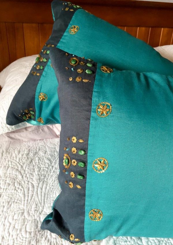 Upcycling a Skirt into Cushion Covers